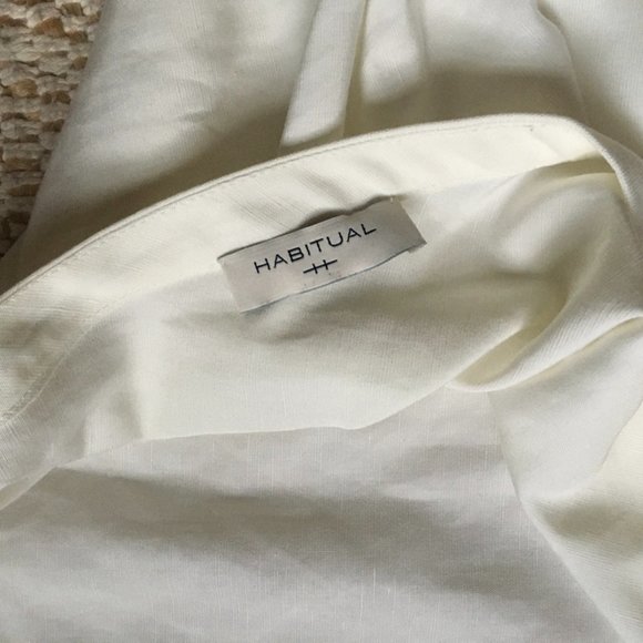 Habitual Wythe Deep V-Back Top - White - Sz L - Picture 5 of 8